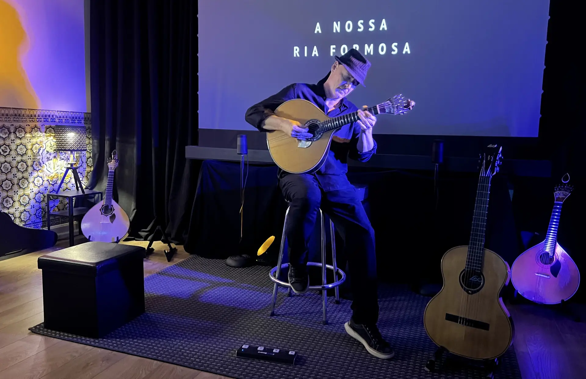 Guitar player João Cuña passionately presents instrumental Fado in Faro